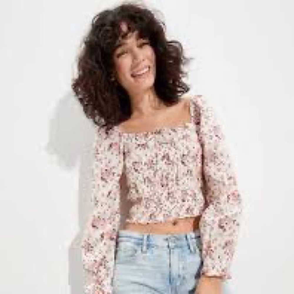 American Eagle White Floral Smocked Top